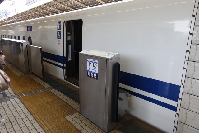 新幹線の席は、どこを選択する？